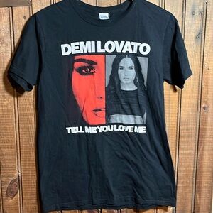 Demi Lovato 2018 tour t shirt
